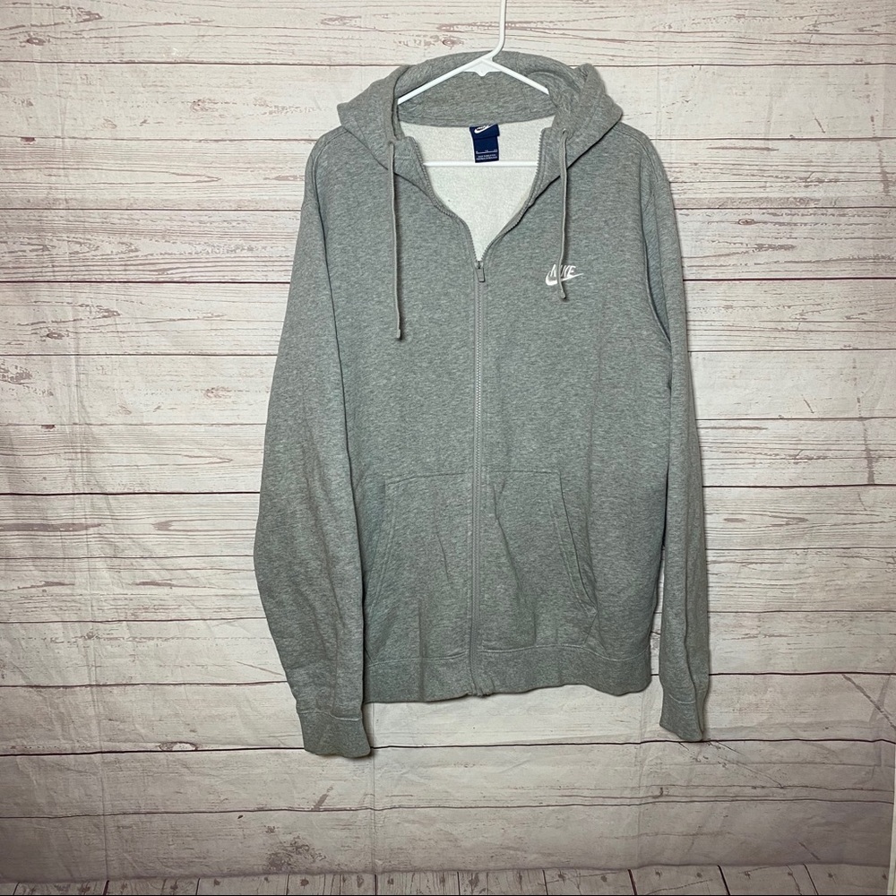 Nike Men’s full zip Hoodie size XL